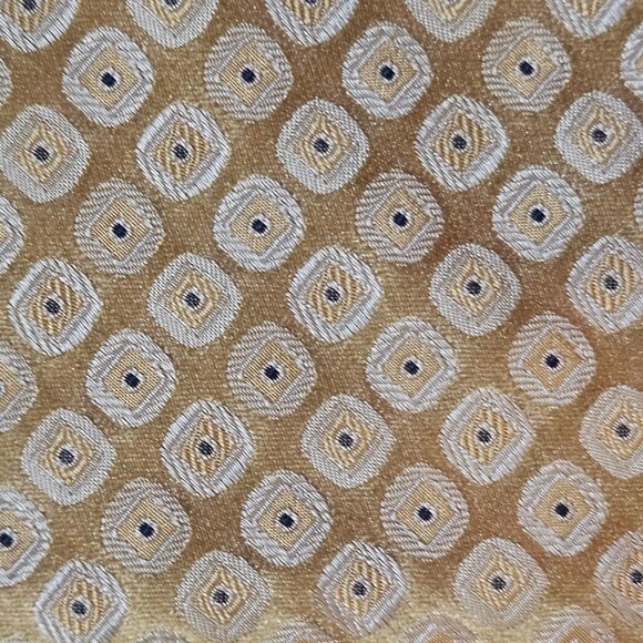 City Of London Gold Geometric Pattern Mens Necktie 100% Silk Business Court Core - Picture 7 of 11